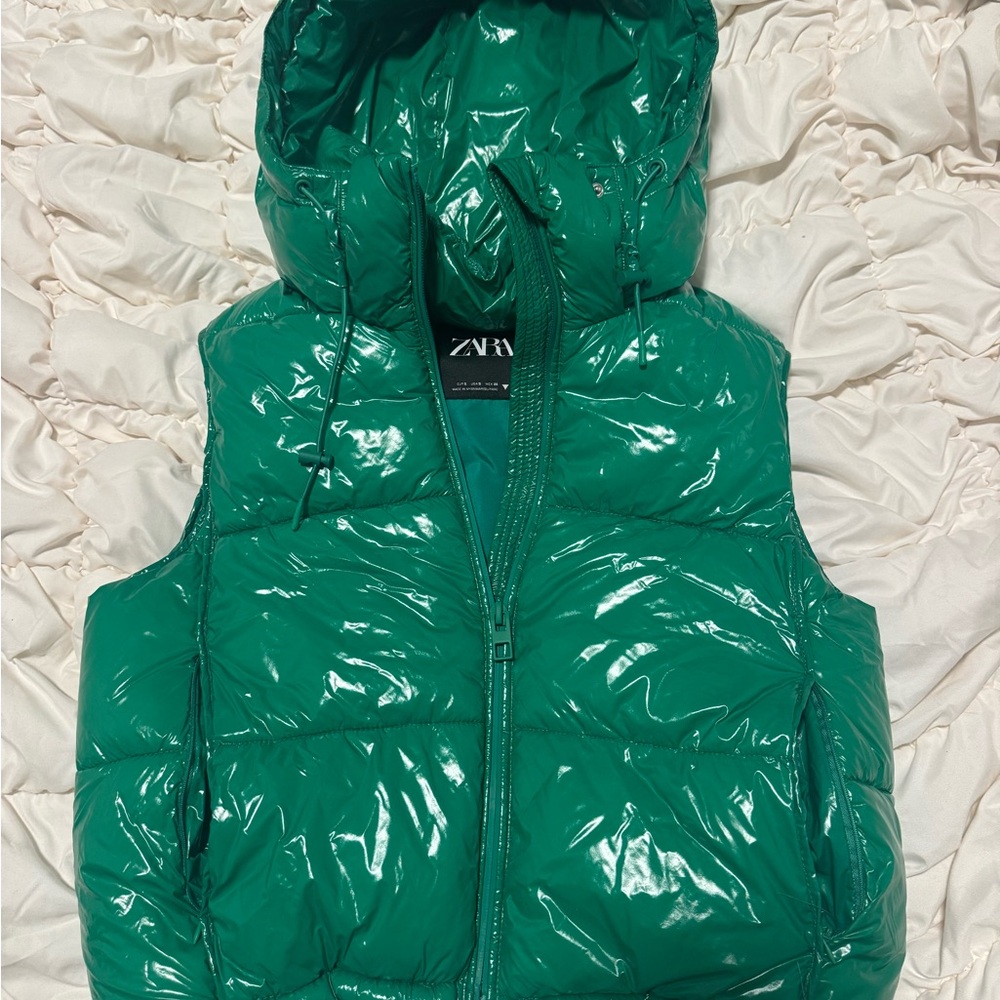 Zara Shiny Green Puffer Vest